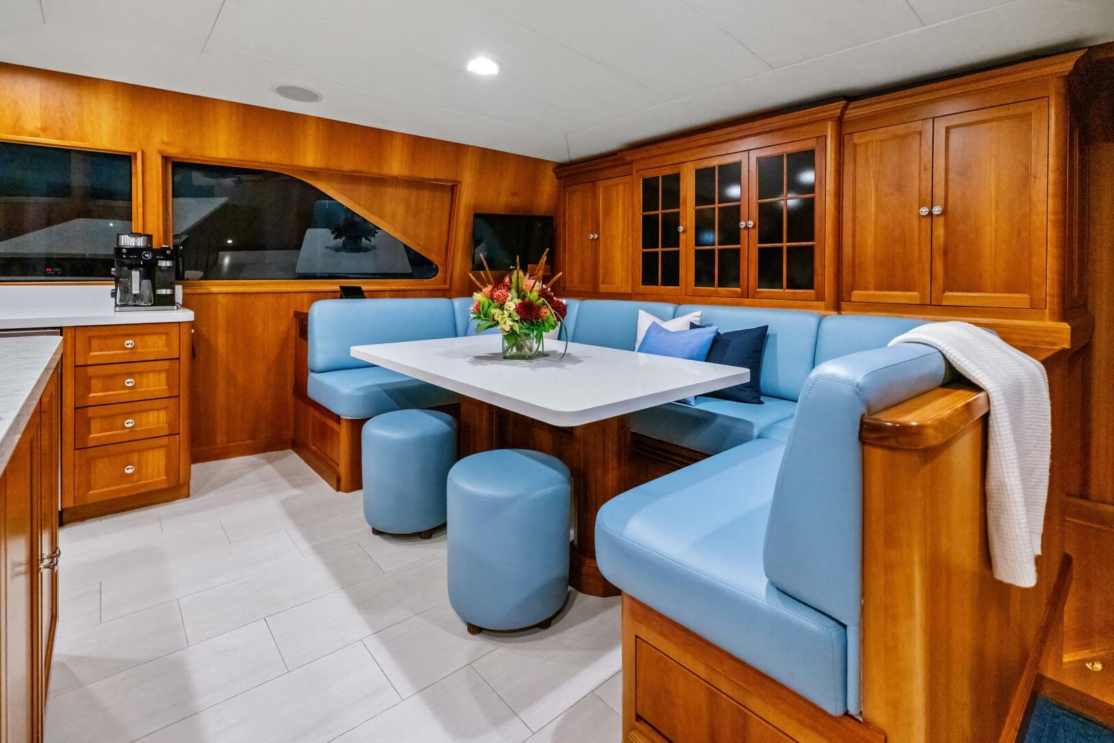 1998 Burger Raised Pilothouse — photo 12
