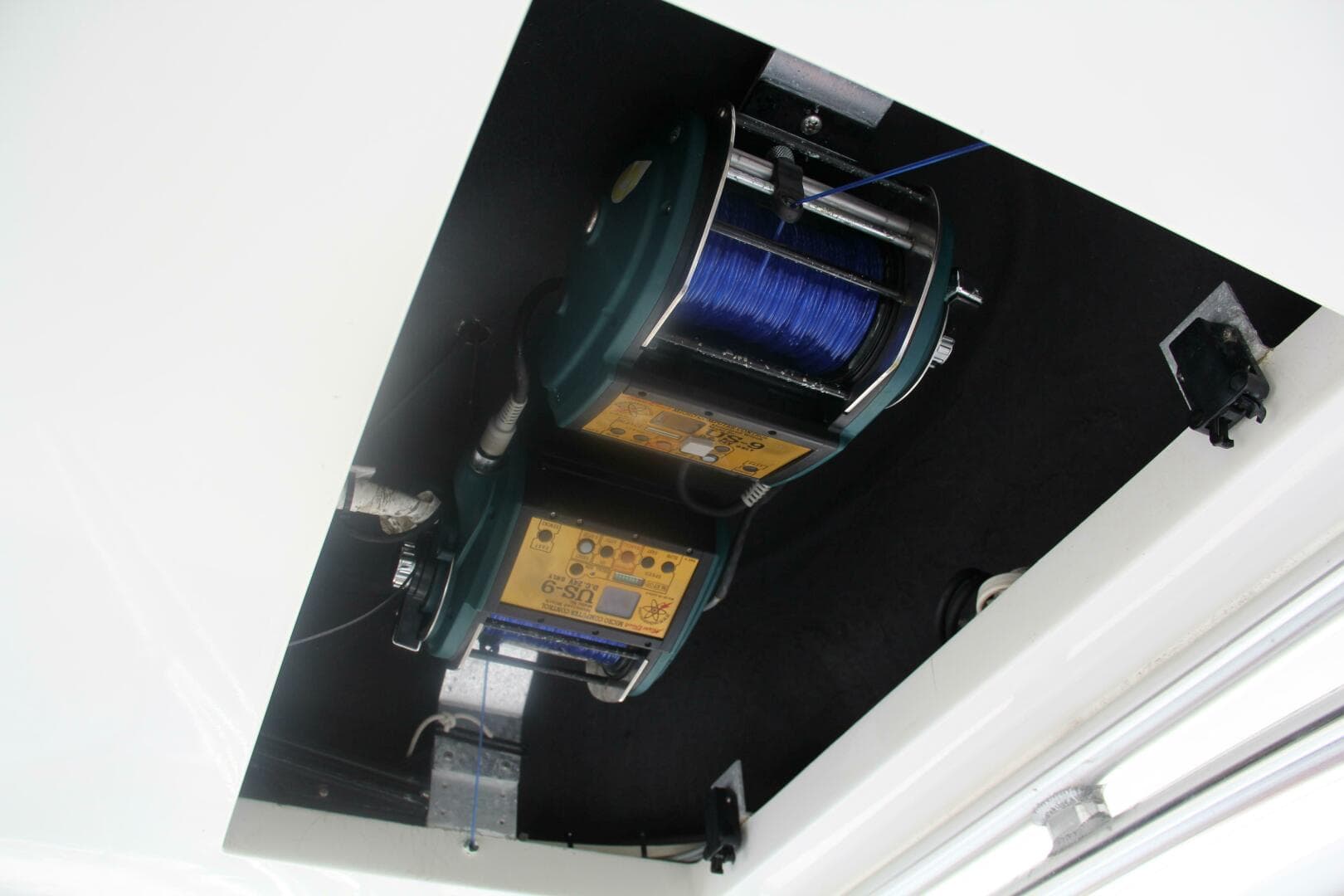 2004 Cabo 48 Flybridge — photo 54