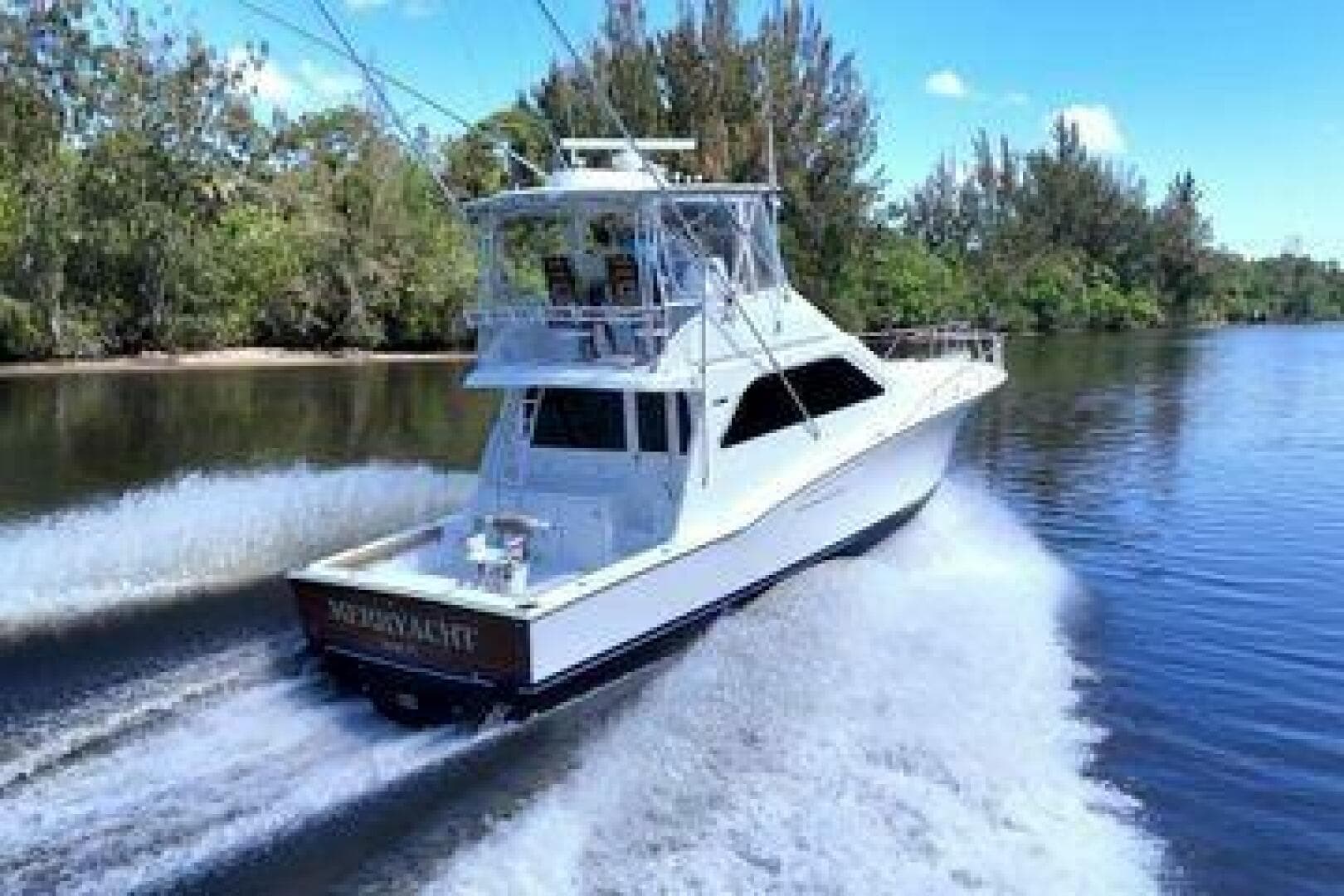 2004 Cabo 48 Flybridge — photo 7
