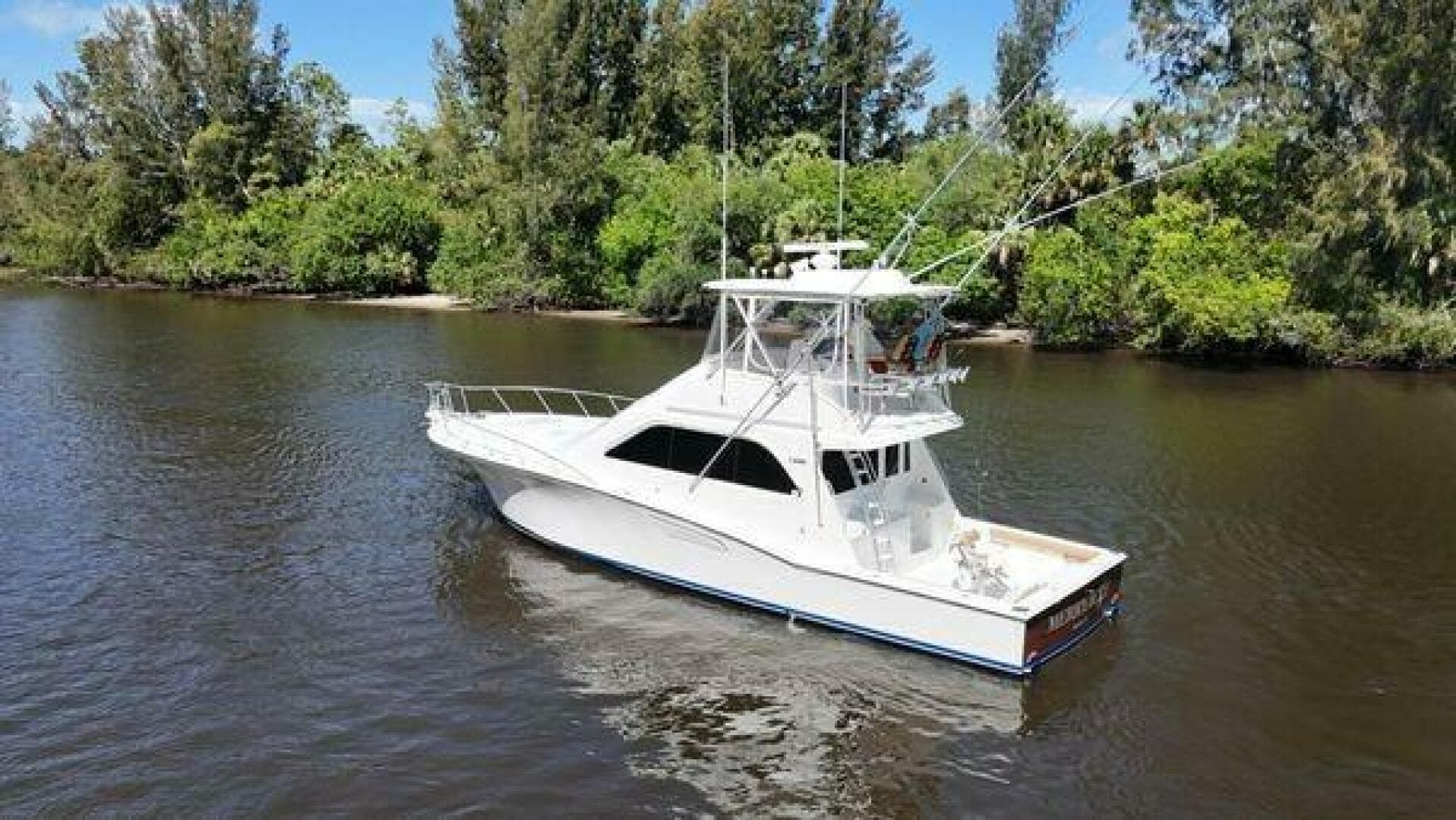 2004 Cabo 48 Flybridge — photo 12
