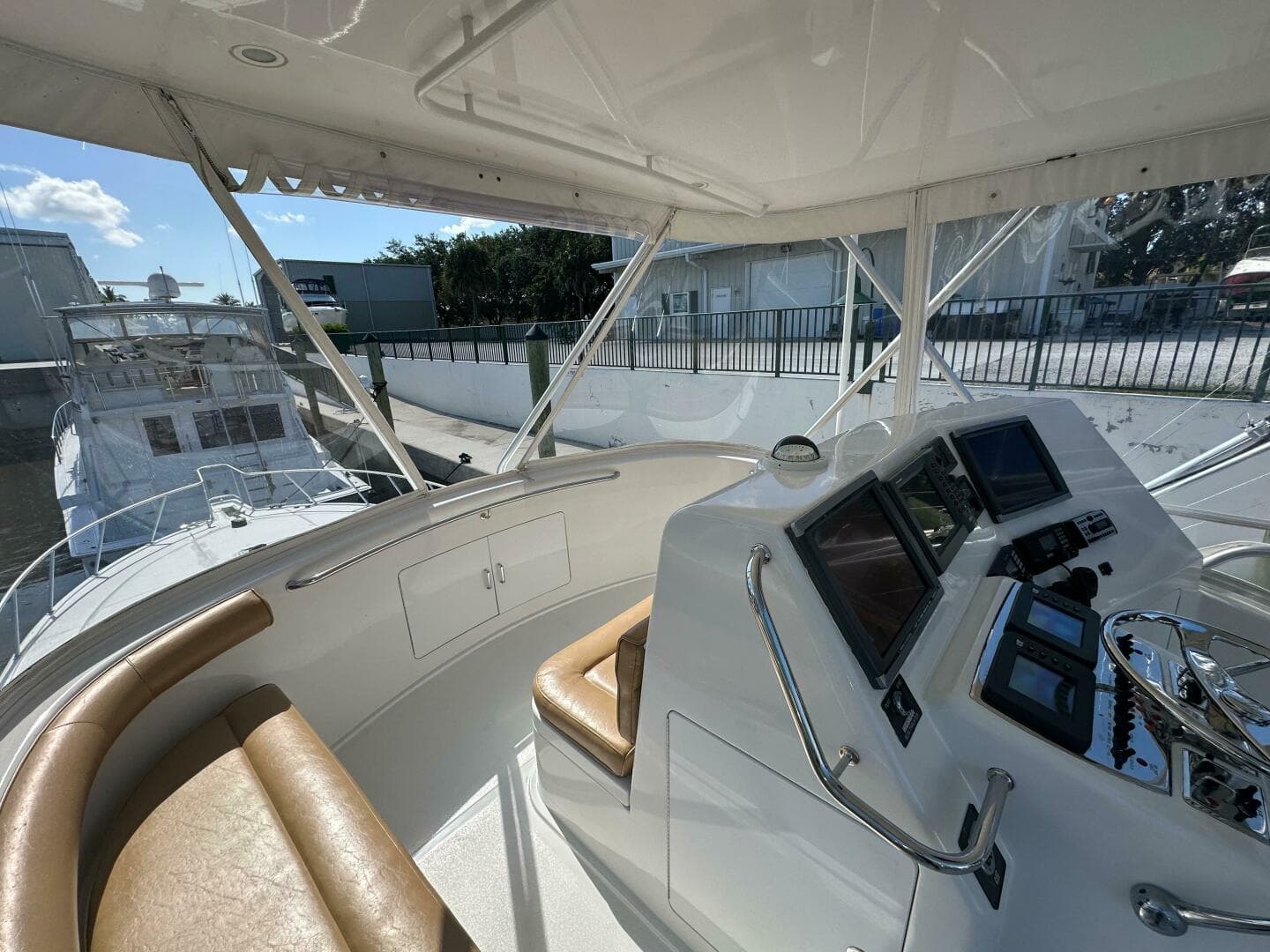 2004 Cabo 48 Flybridge — photo 48