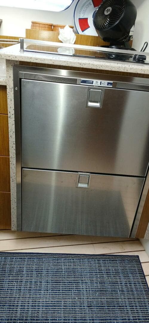 2014 Cruisers Yachts — photo 17