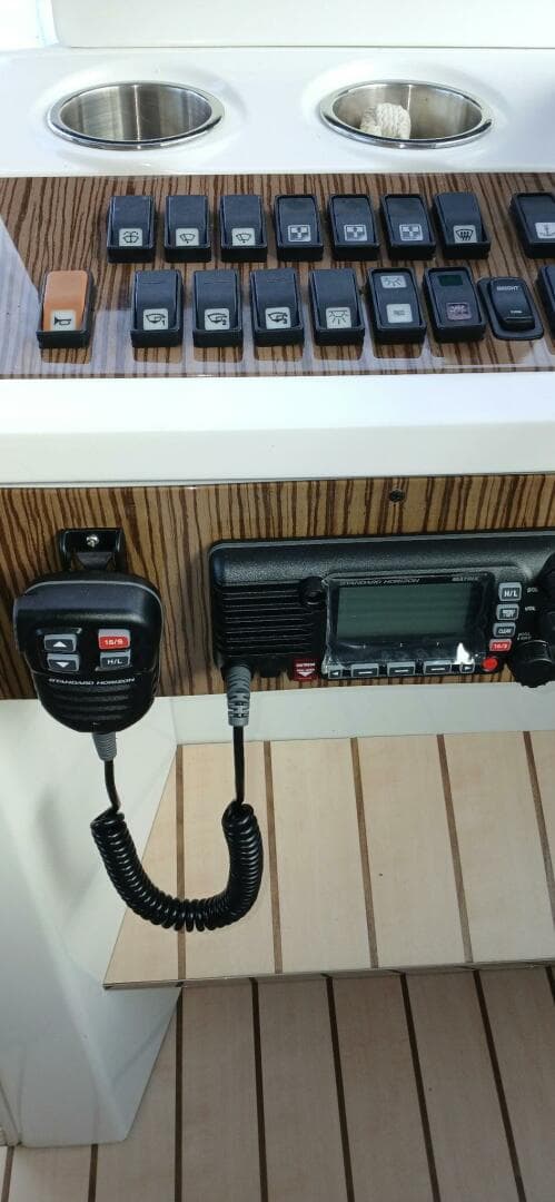 2014 Cruisers Yachts — photo 15