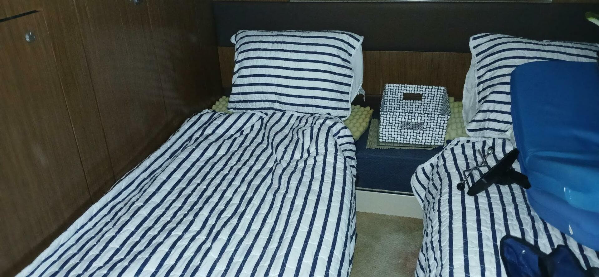 2014 Cruisers Yachts — photo 23