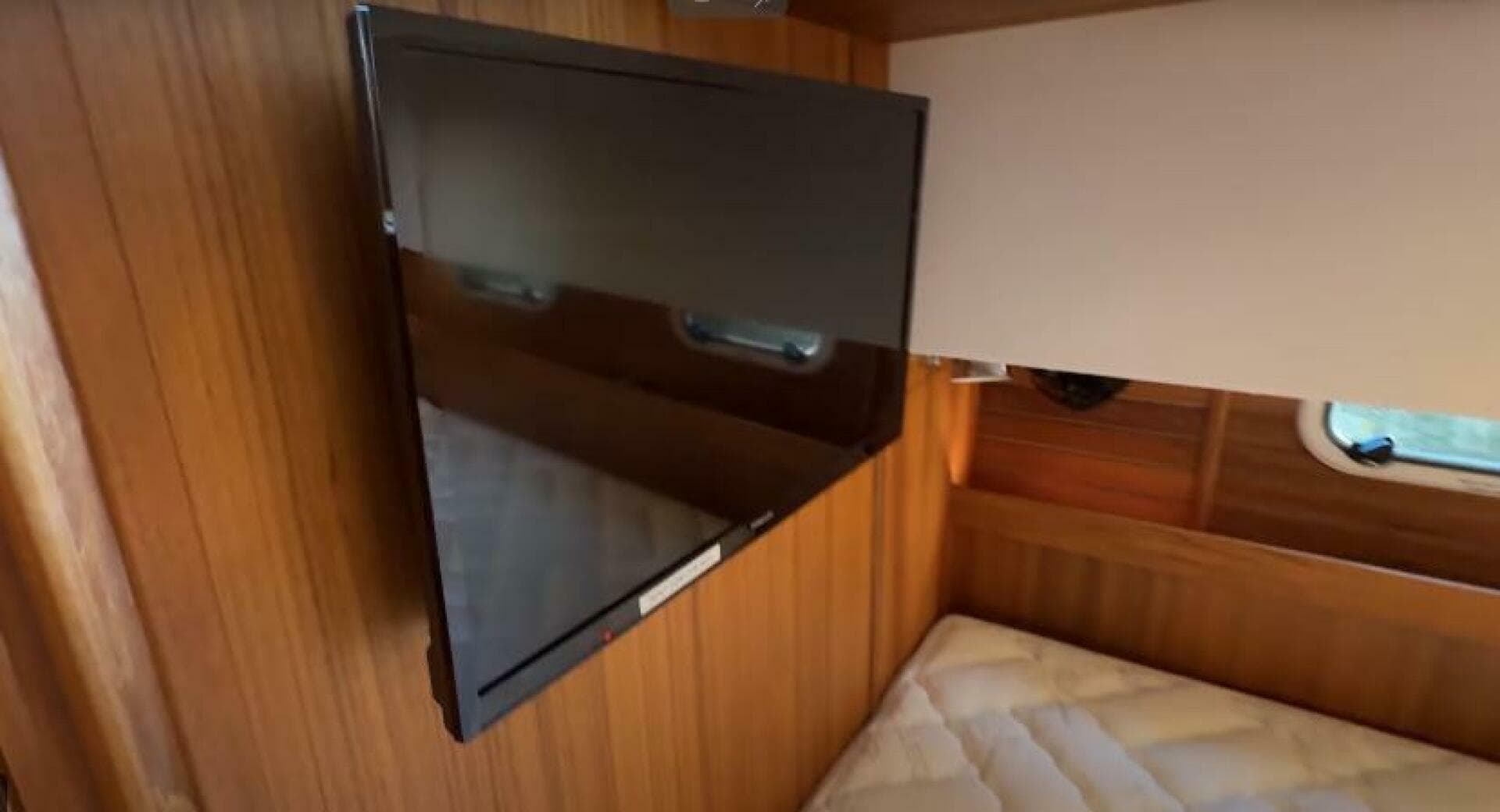 2025 Targa 37 Flybridge — photo 49