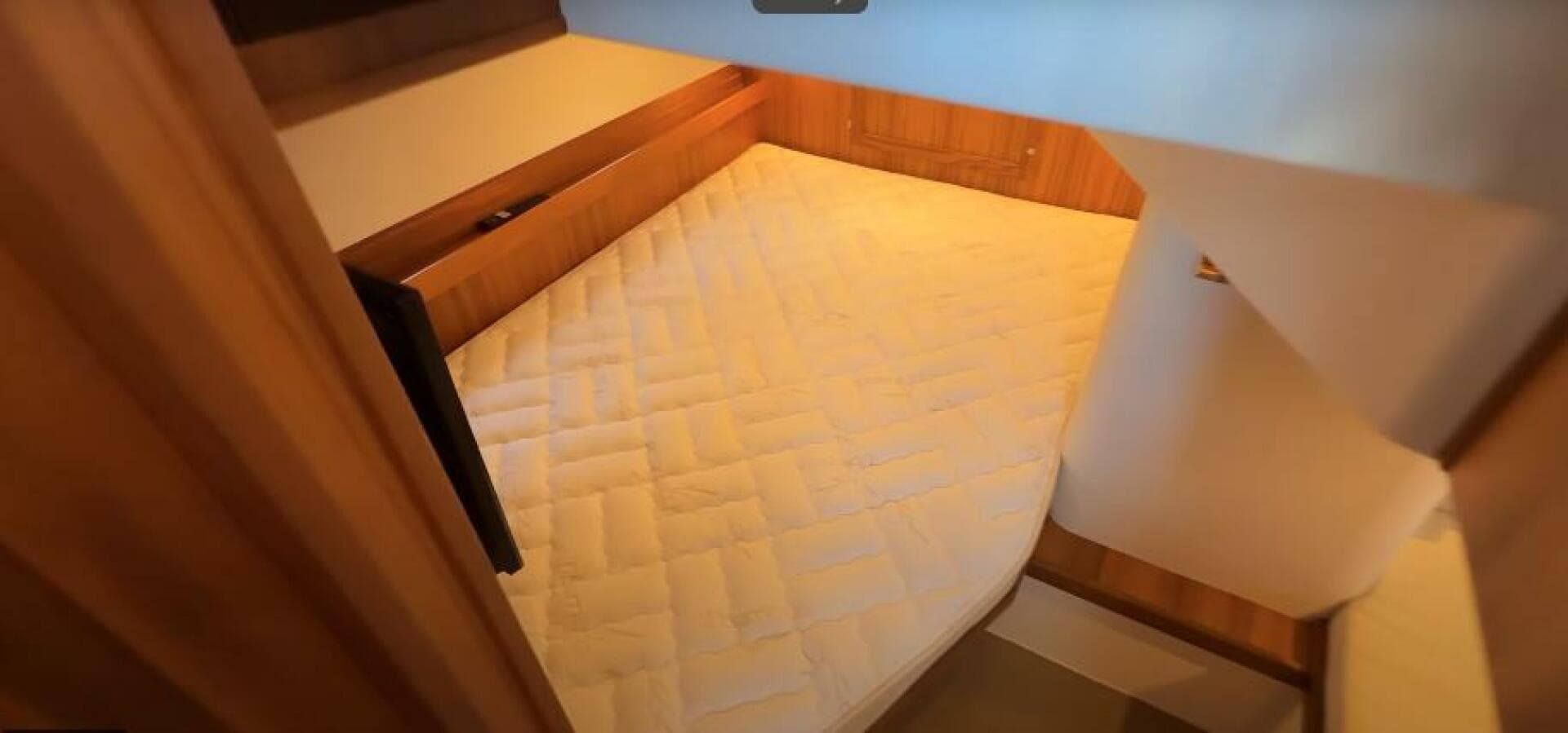 2025 Targa 37 Flybridge — photo 46