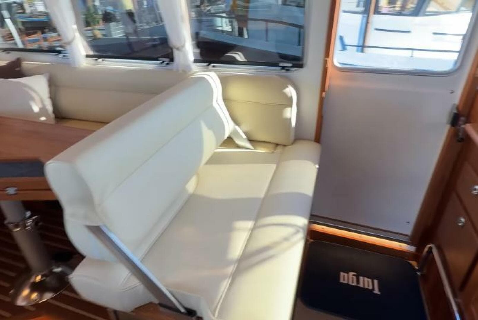2025 Targa 37 Flybridge — photo 38