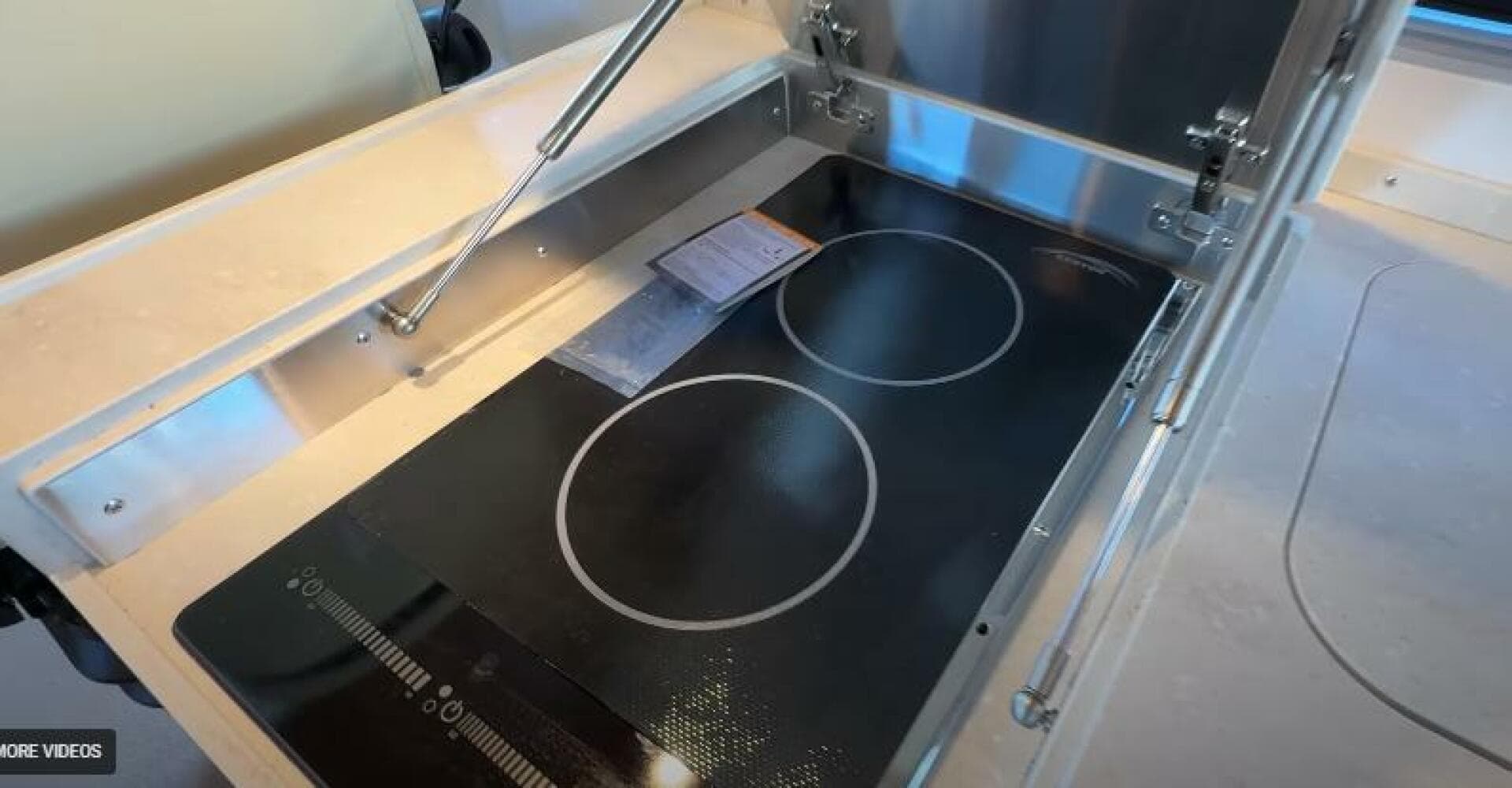 2025 Targa 37 Flybridge — photo 41