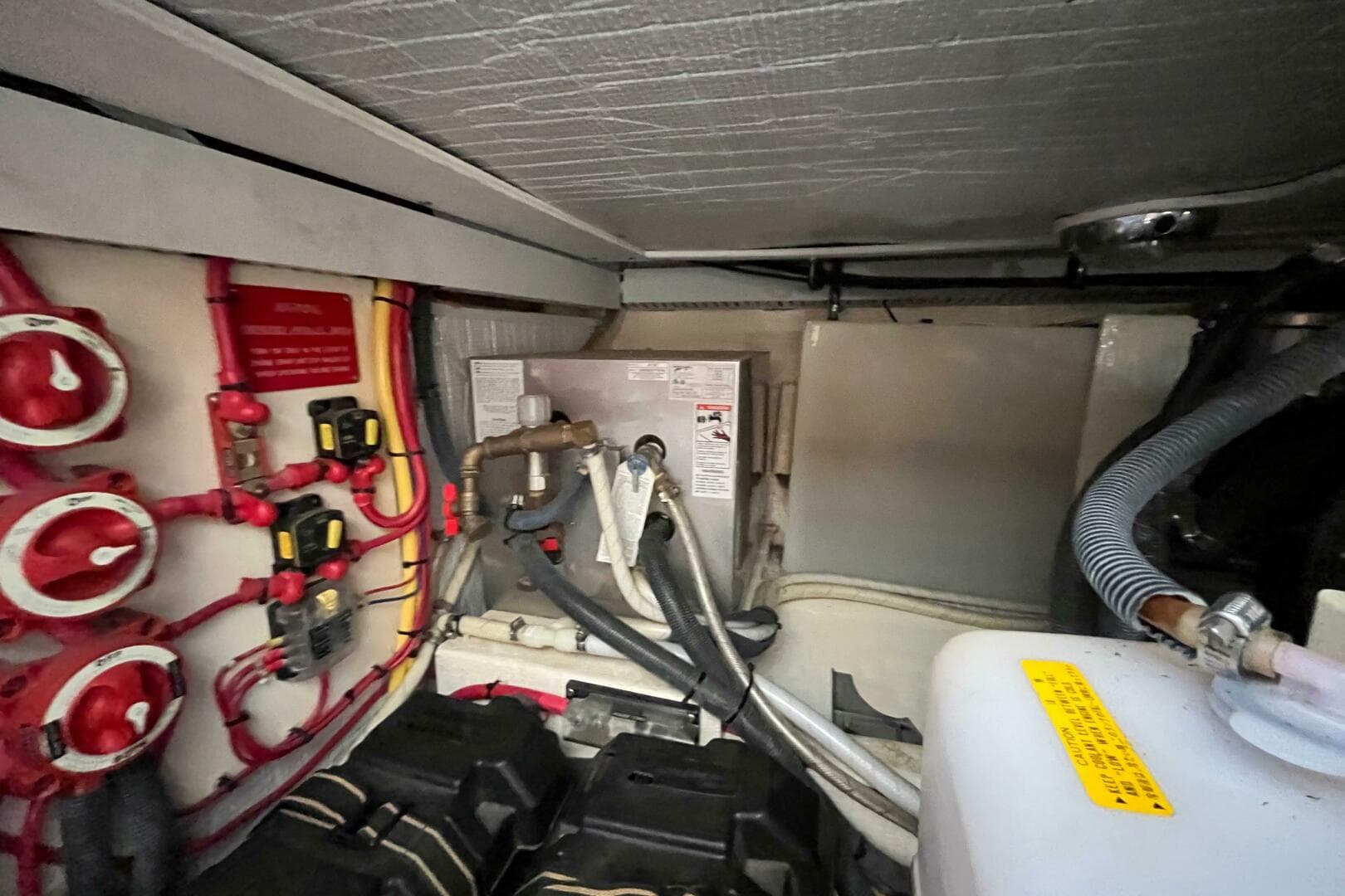 2006 Sabreline 36 Flybridge — photo 41