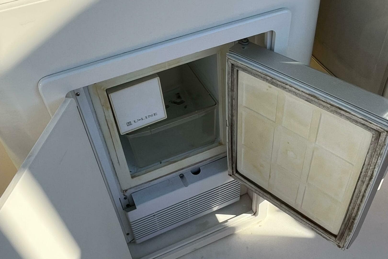 2006 Sabreline 36 Flybridge — photo 17