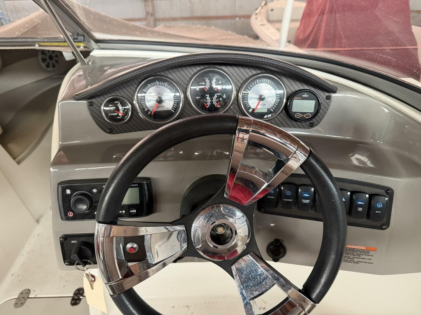 2019 Stingray 208 LS — photo 22