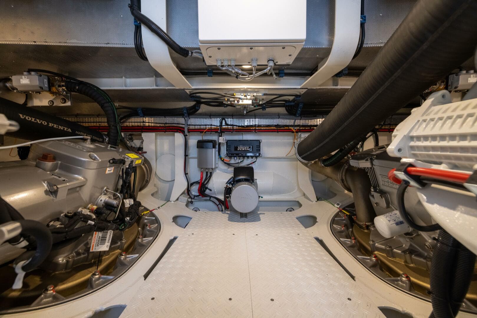 2025 Steeler Bronson 67 Beachclub — photo 55