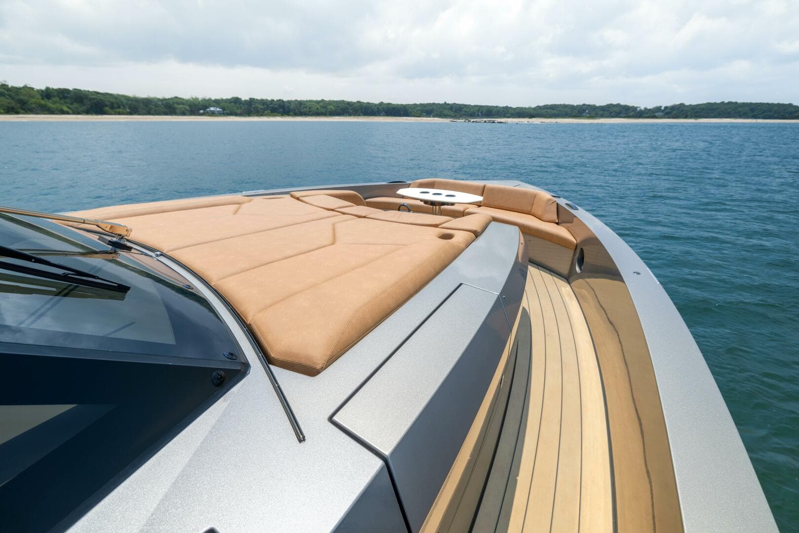 2025 Steeler Bronson 67 Beachclub — photo 12