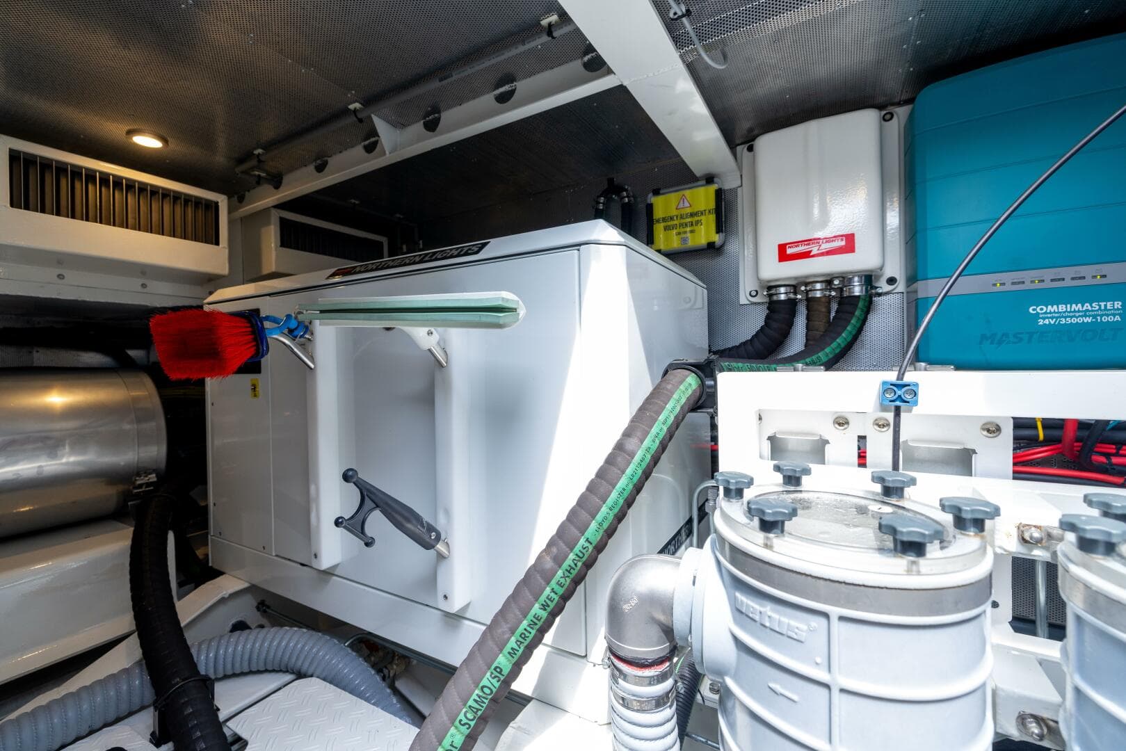 2025 Steeler Bronson 67 Beachclub — photo 57