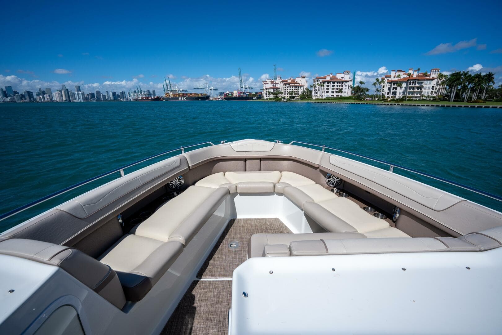 2018 Formula 350 Crossover Bowrider OB — photo 12