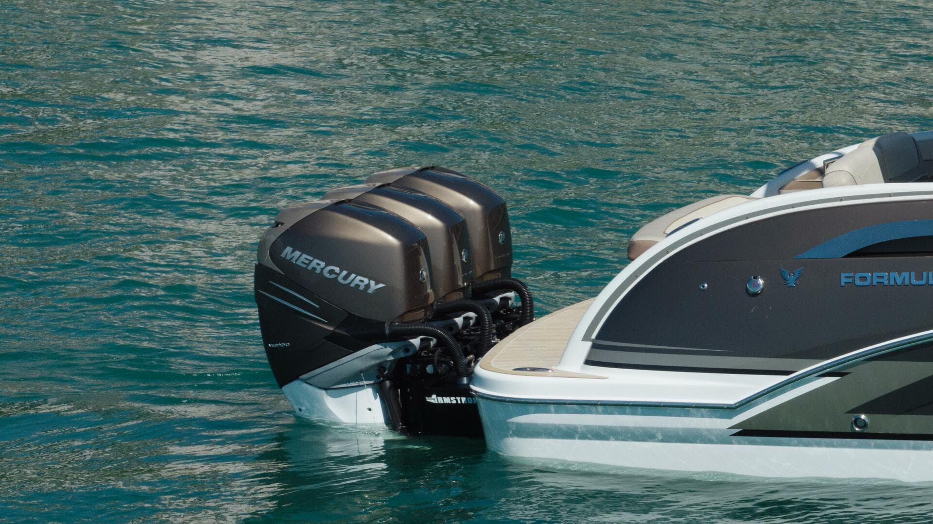 2018 Formula 350 Crossover Bowrider OB — photo 35