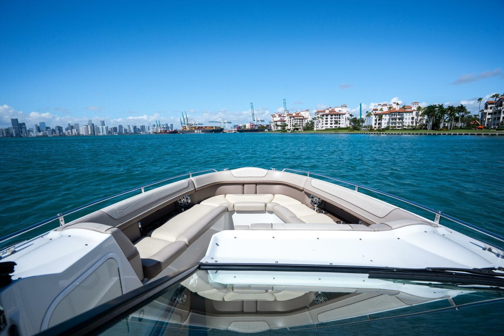 2018 Formula 350 Crossover Bowrider OB — photo 11