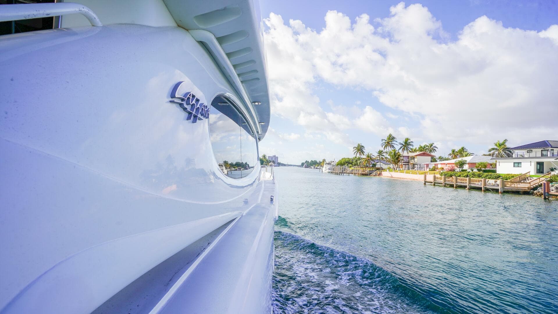 2004 Lazzara Yachts 80 Sl — photo 16