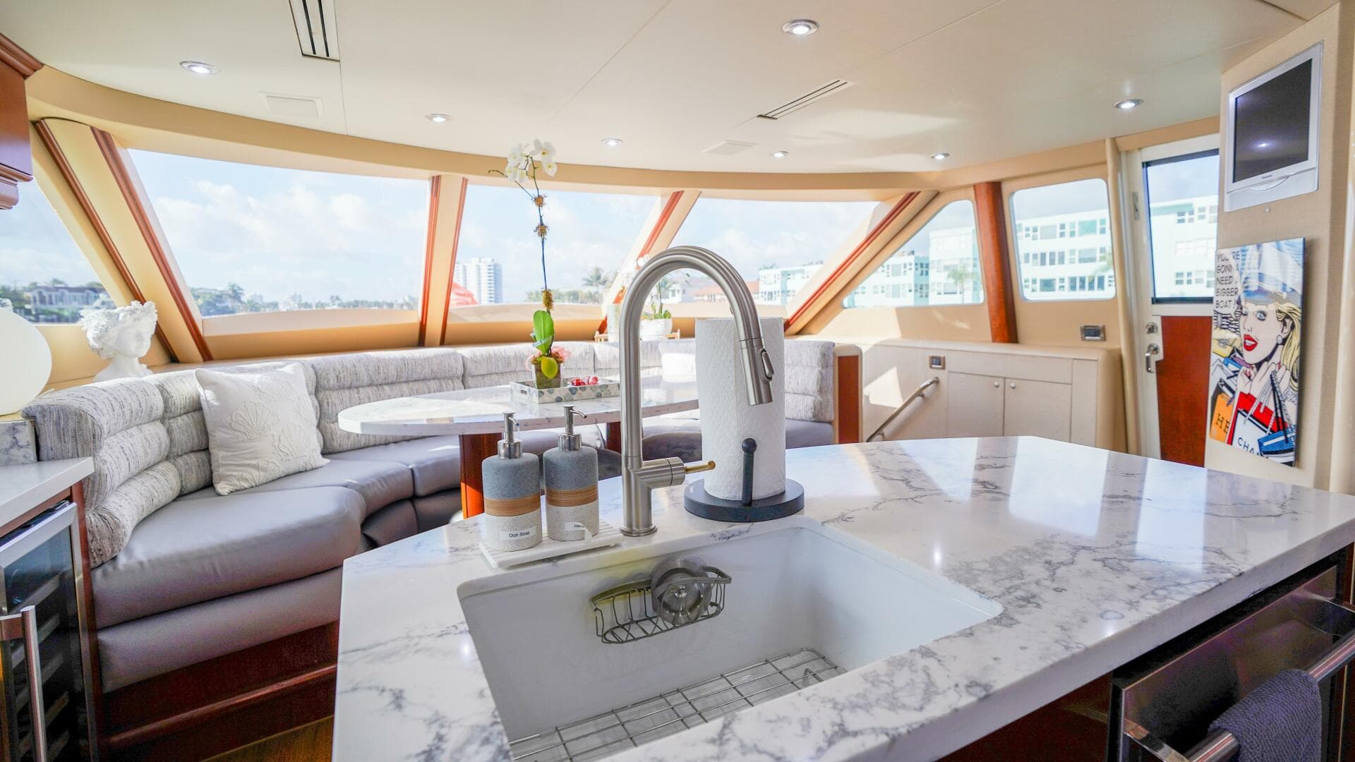 2004 Lazzara Yachts 80 Sl — photo 31