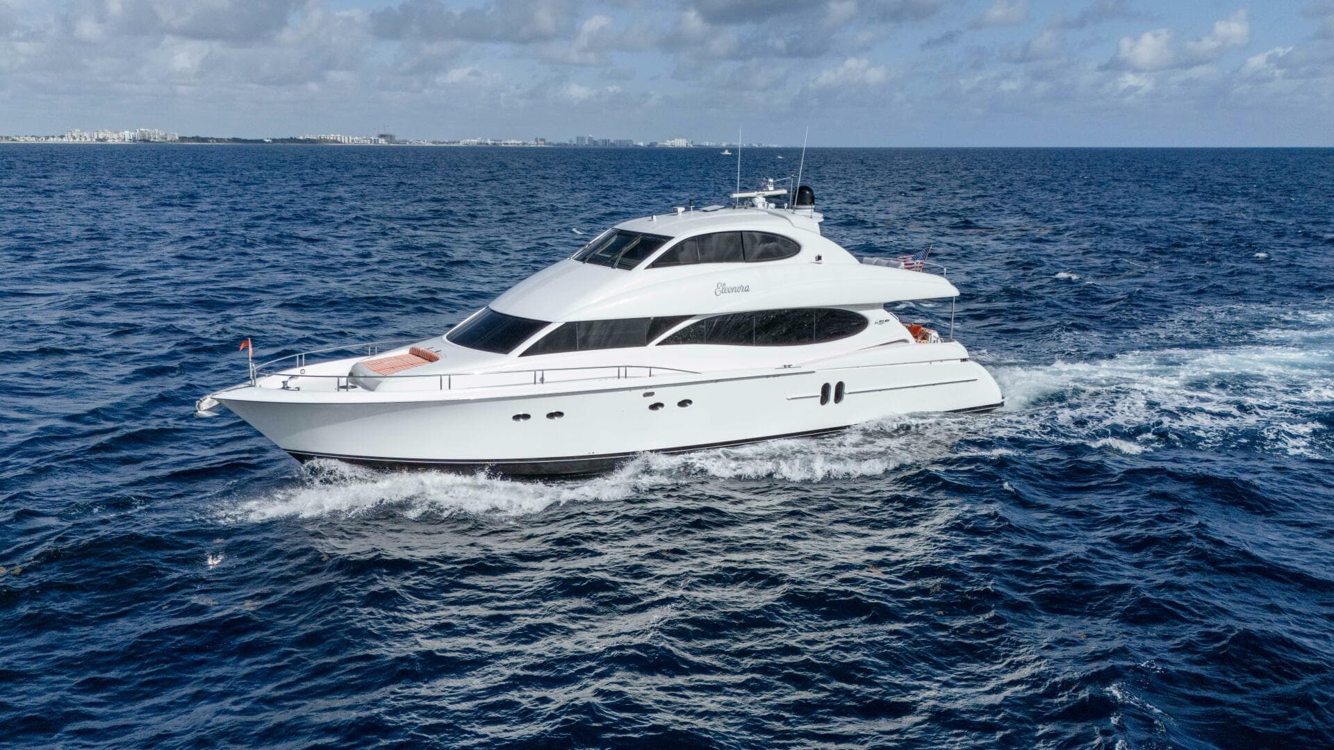 2004 Lazzara Yachts 80 Sl