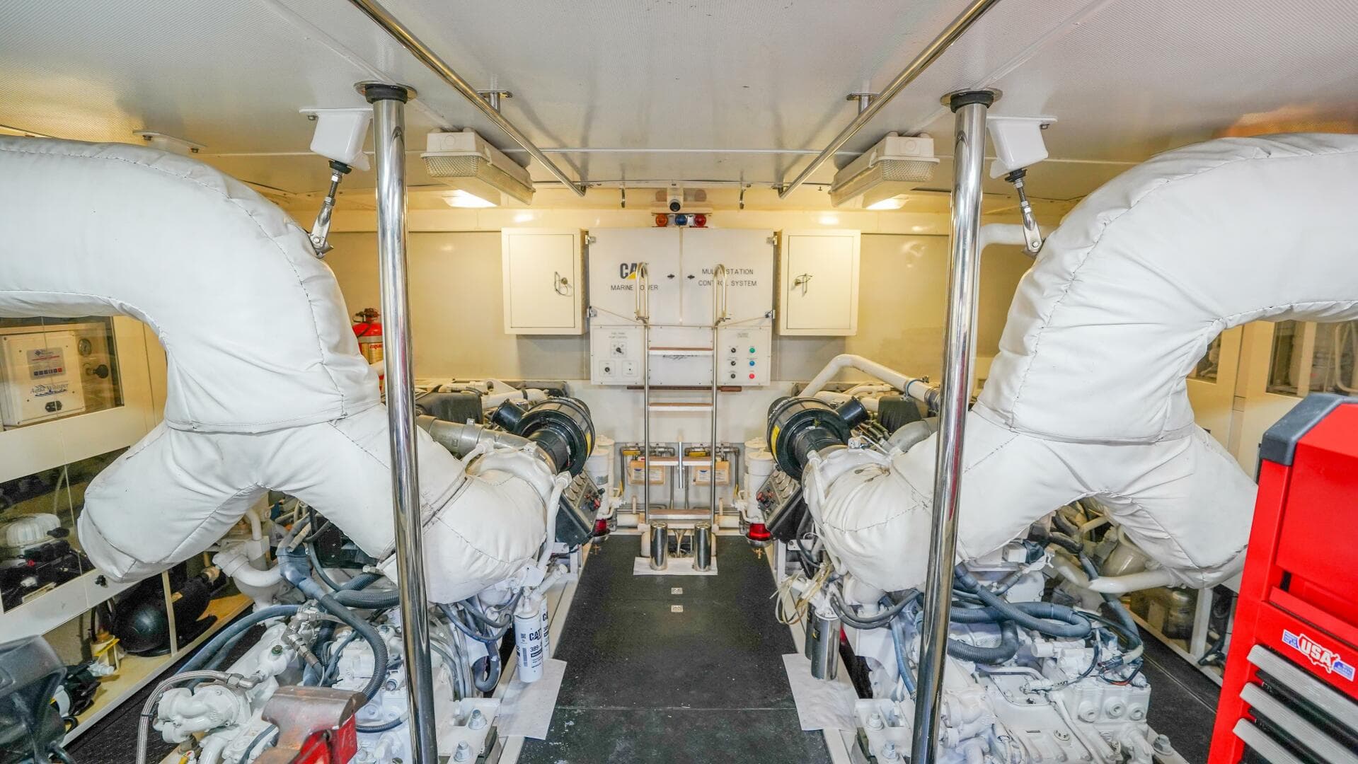 2004 Lazzara Yachts 80 Sl — photo 67