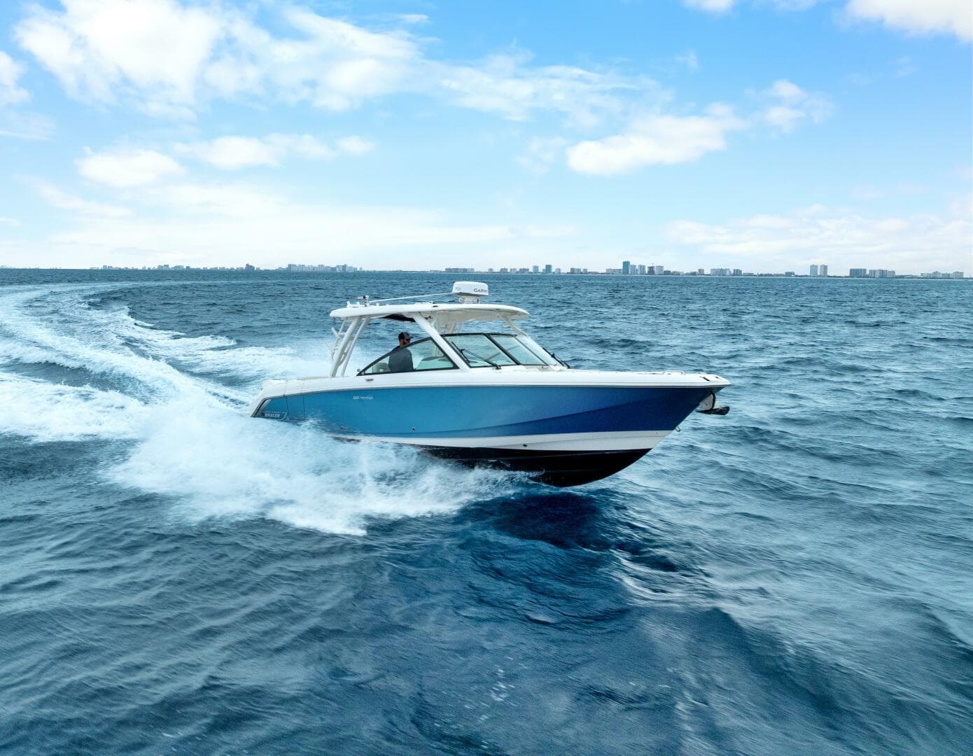 2018 Boston Whaler 320 Vantage — photo 25