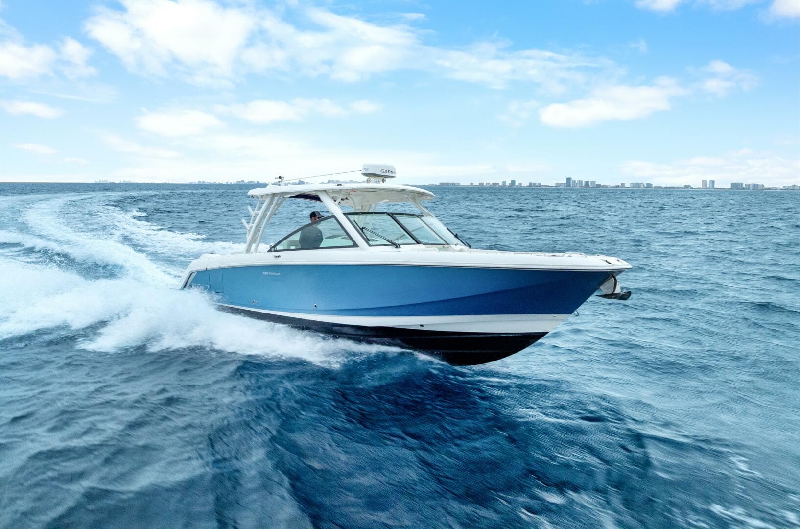 2018 Boston Whaler 320 Vantage — photo 26