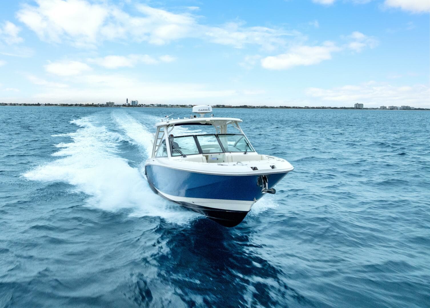 2018 Boston Whaler 320 Vantage — photo 22