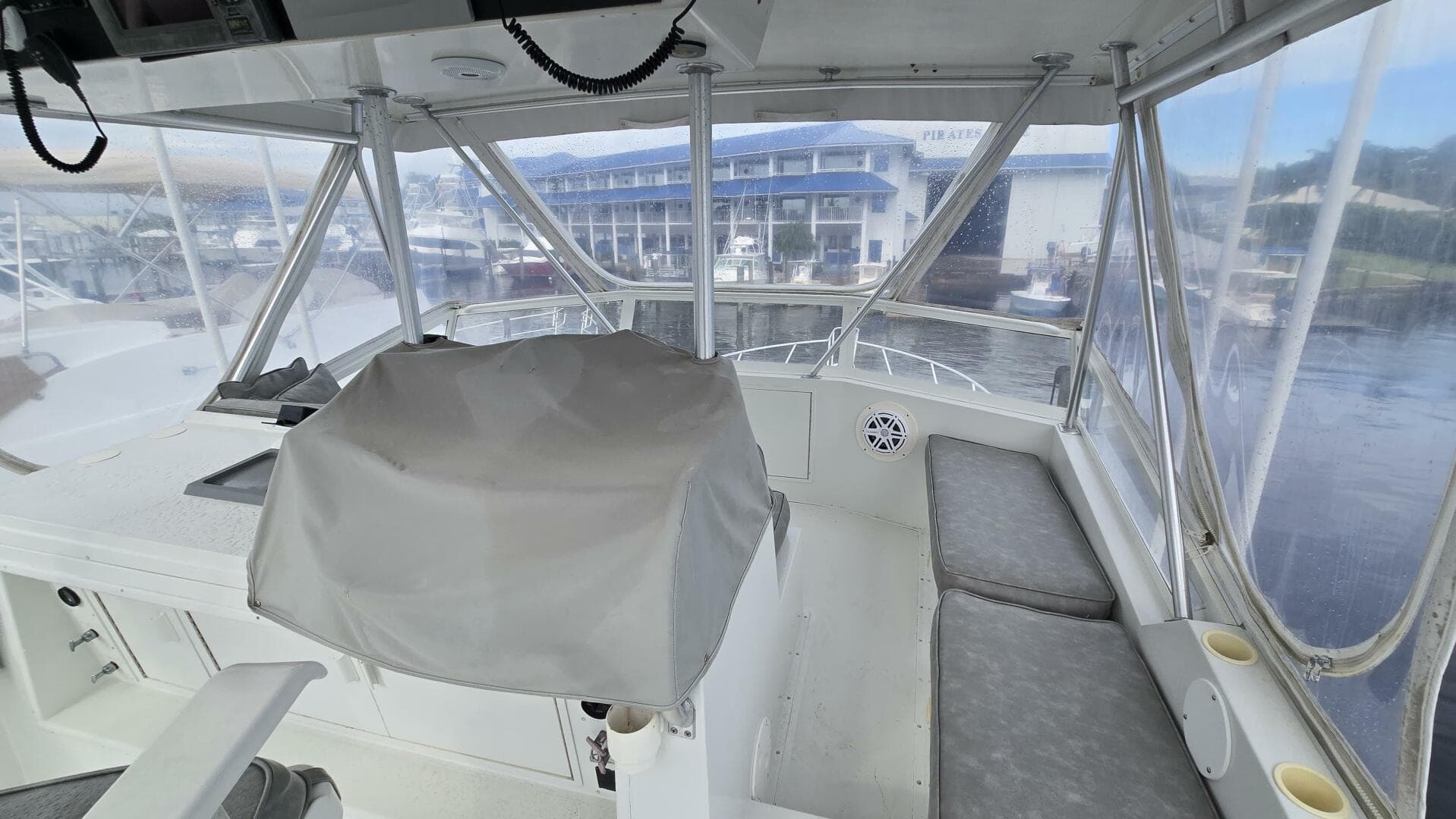 1989 Viking 45 Convertible — photo 18