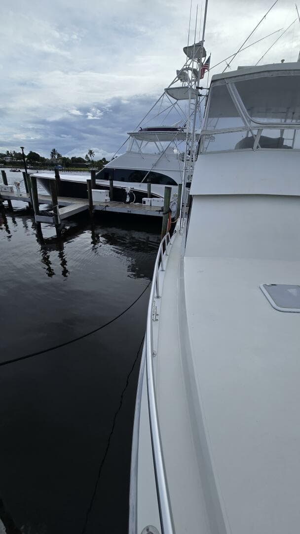 1989 Viking 45 Convertible — photo 15