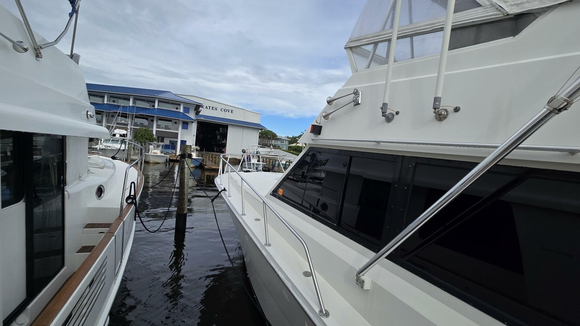 1989 Viking 45 Convertible — photo 14