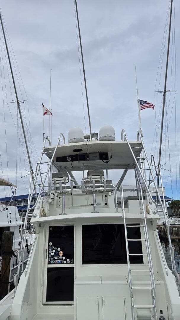 1989 Viking 45 Convertible — photo 10