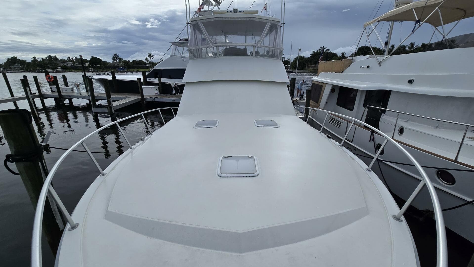 1989 Viking 45 Convertible — photo 6