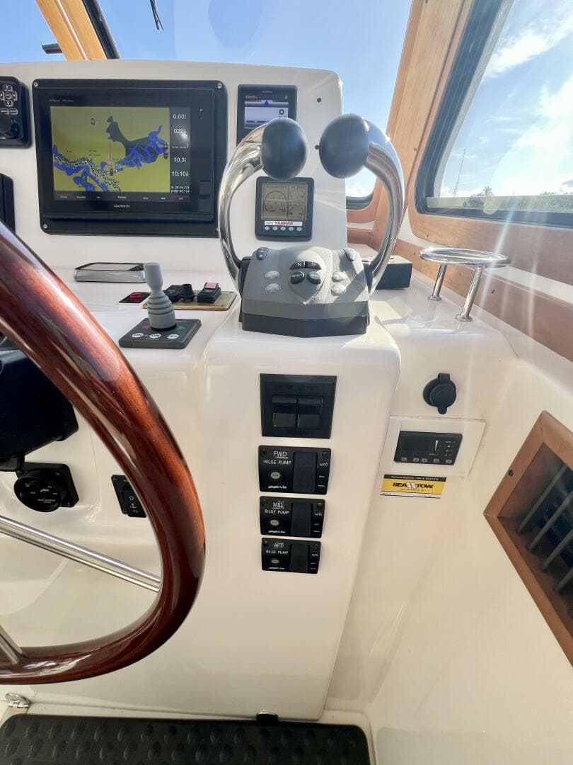 2006 Sabre 38 Hard Top Express — photo 23