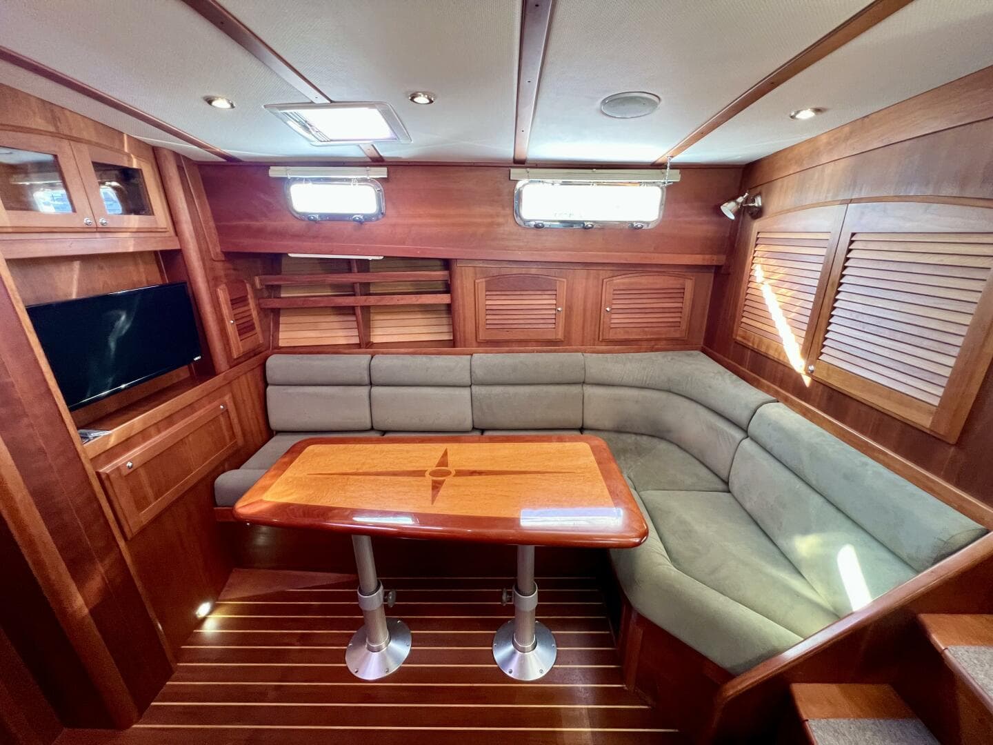 2006 Sabre 38 Hard Top Express — photo 28