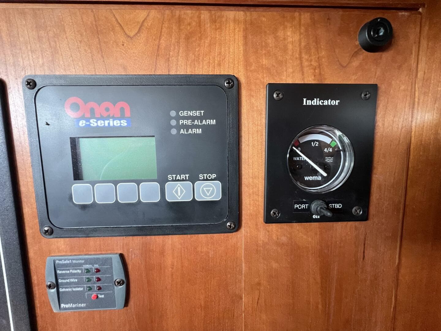 2006 Sabre 38 Hard Top Express — photo 52