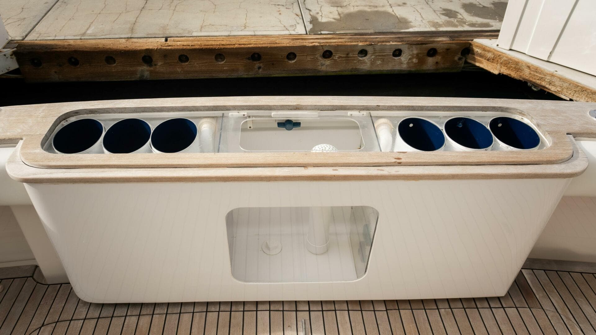 2003 Bertram 67 Convertible — photo 18