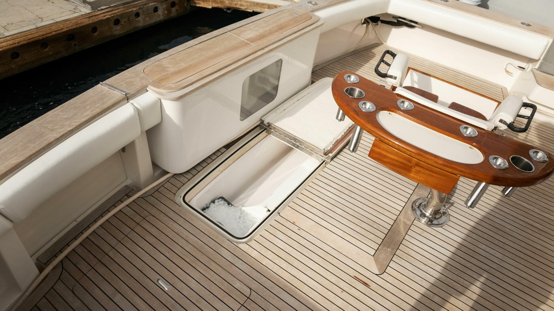 2003 Bertram 67 Convertible — photo 14