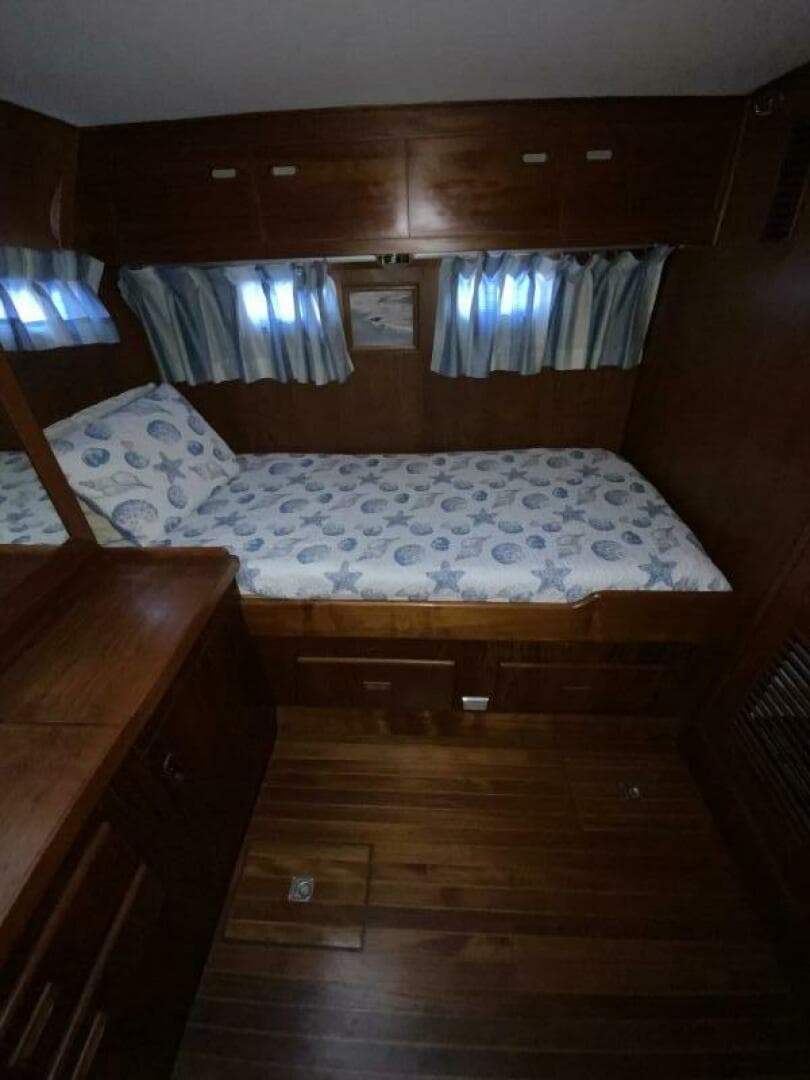 1987 President 41 Double Cabin — photo 44
