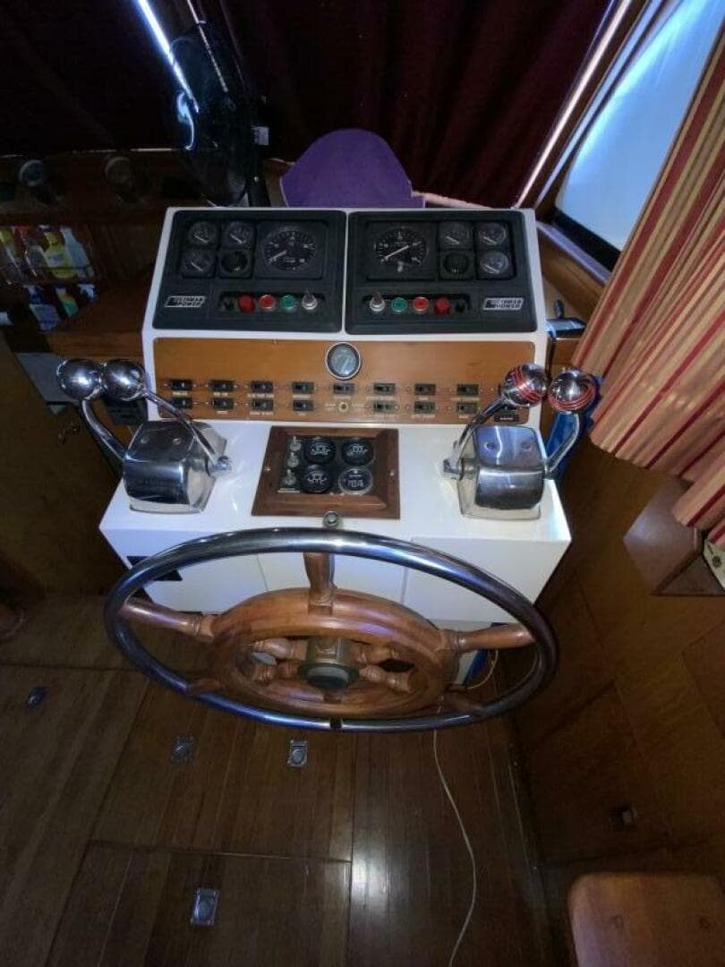 1987 President 41 Double Cabin — photo 30