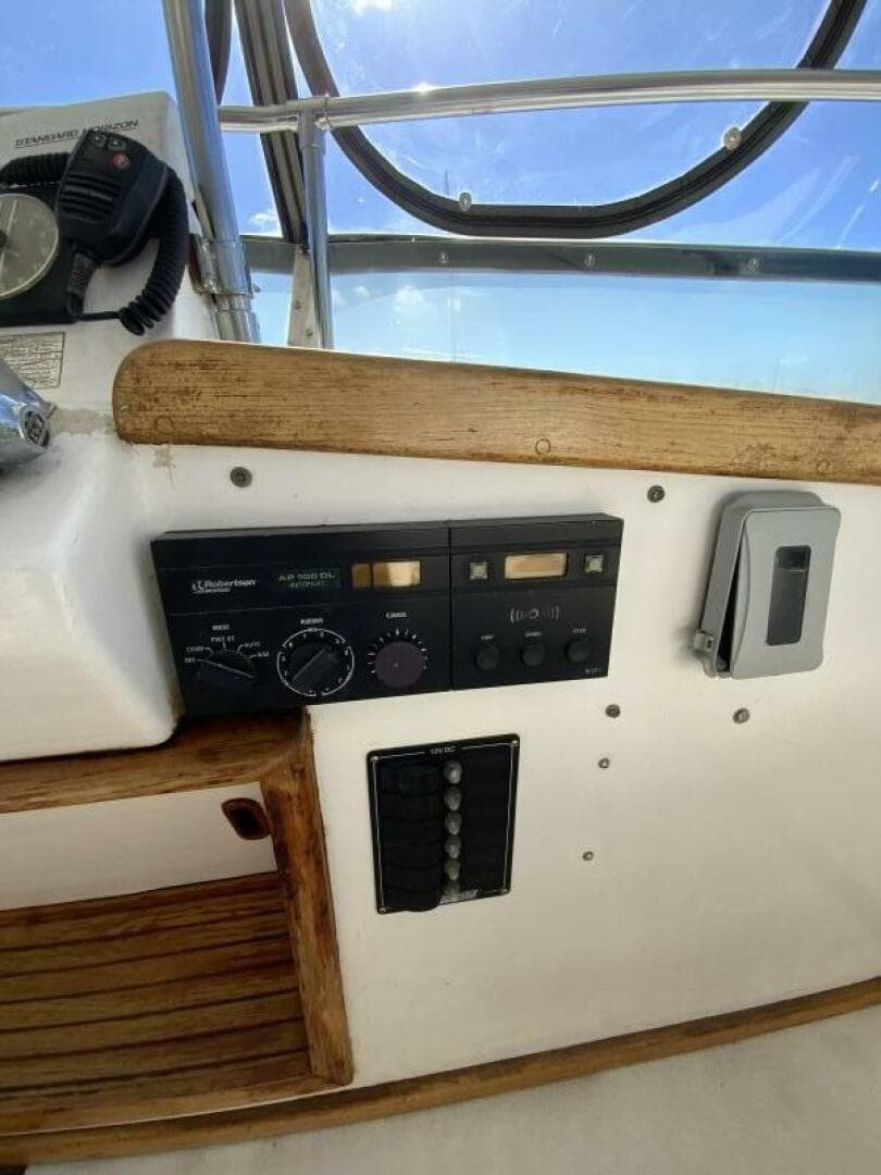 1987 President 41 Double Cabin — photo 25