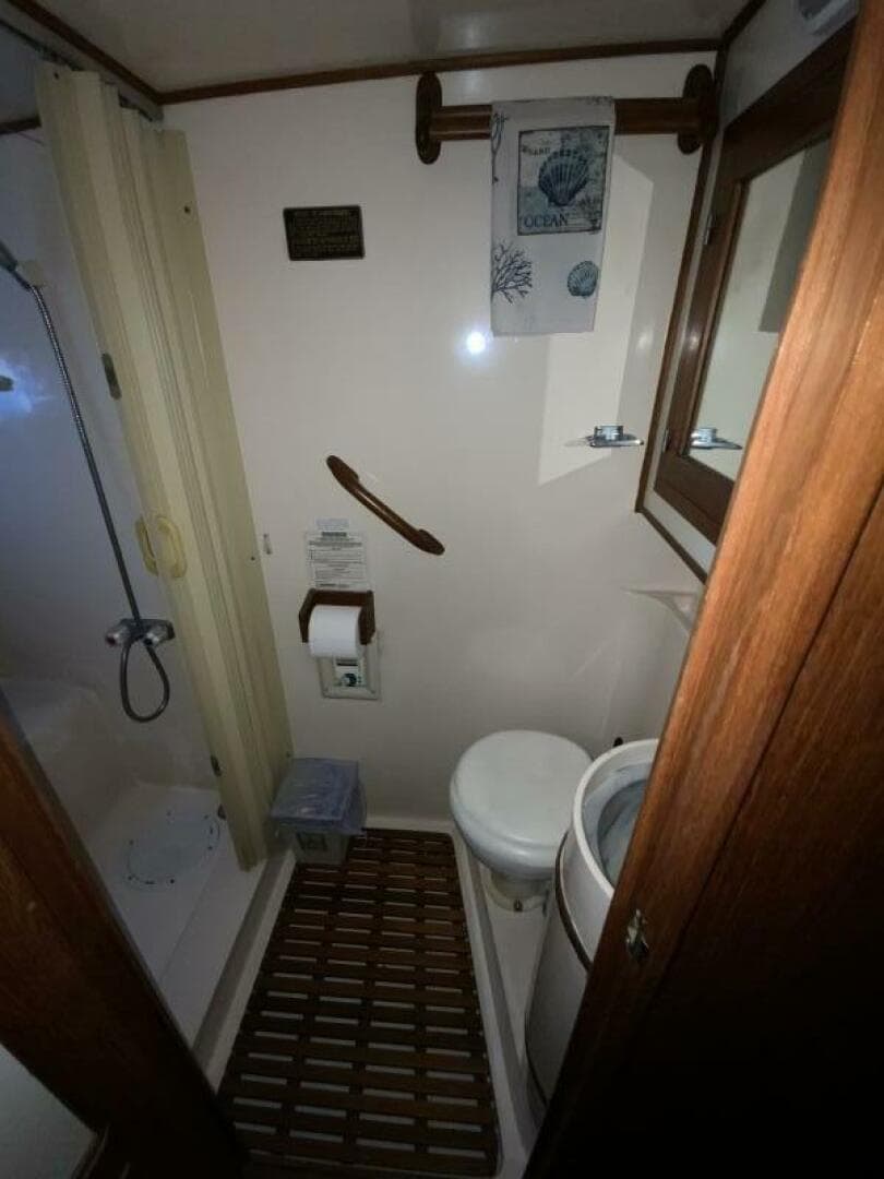 1987 President 41 Double Cabin — photo 40