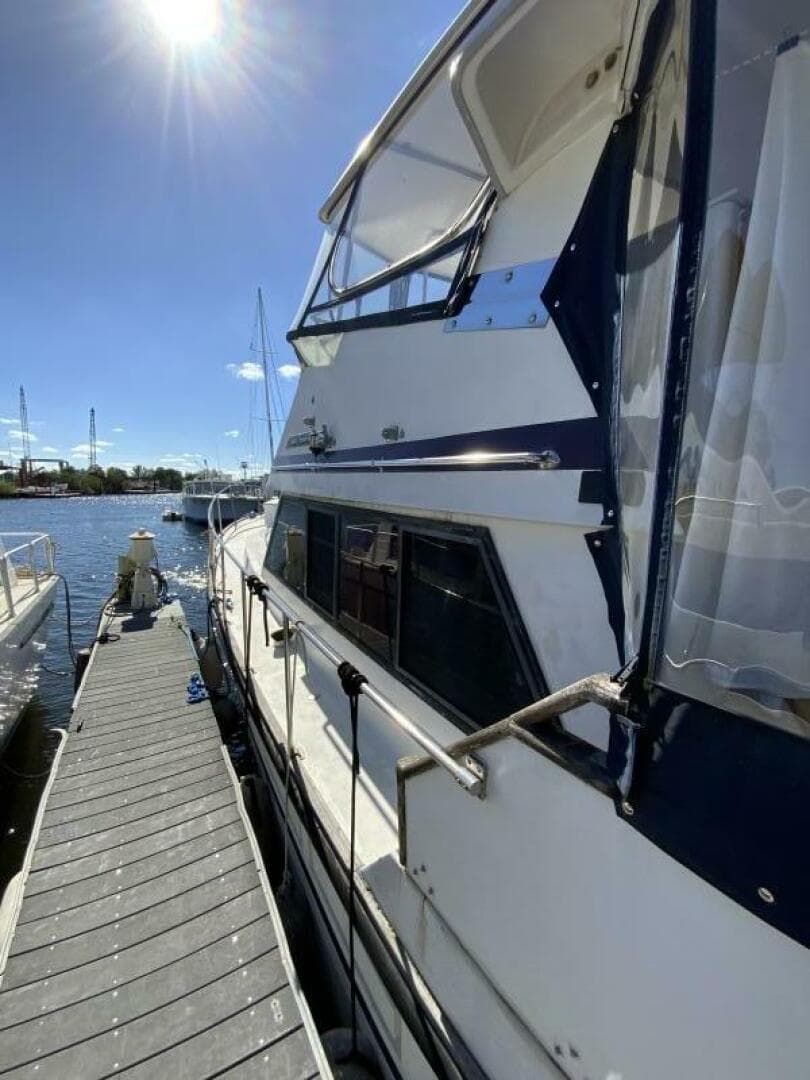 1987 President 41 Double Cabin — photo 12