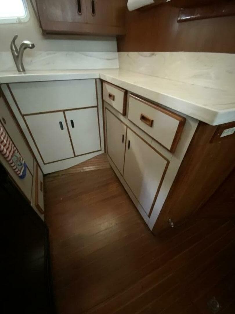 1987 President 41 Double Cabin — photo 53