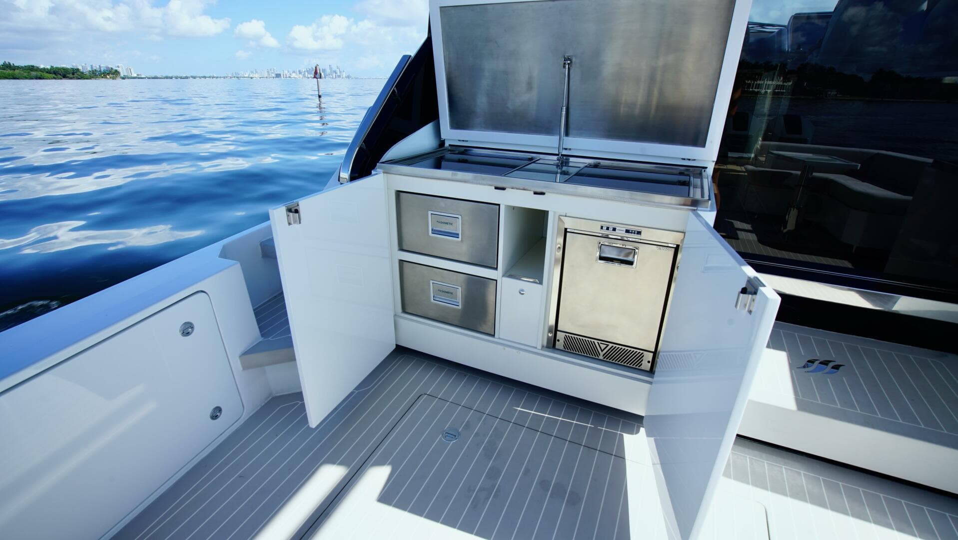 2024 Uniesse Htc 5P — photo 78