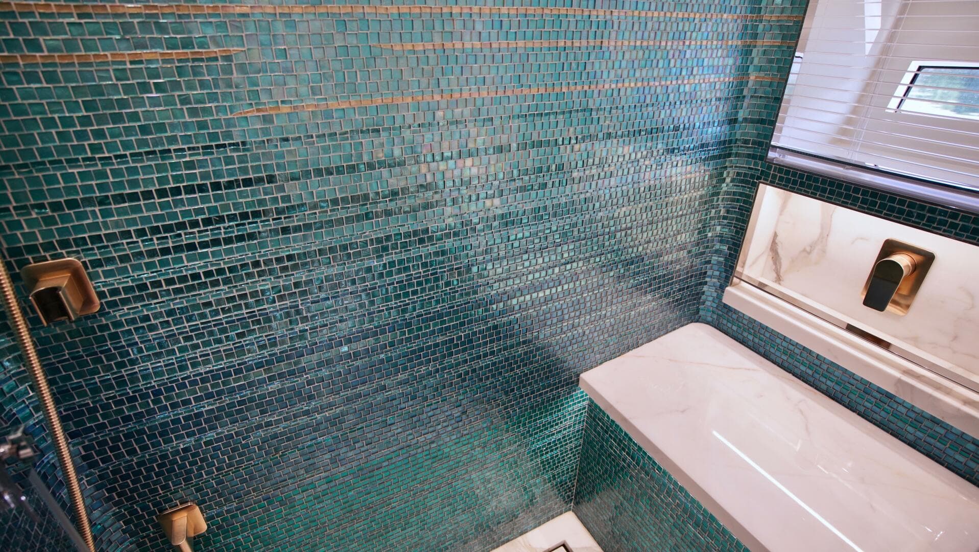 2024 Uniesse Htc 5P — photo 25