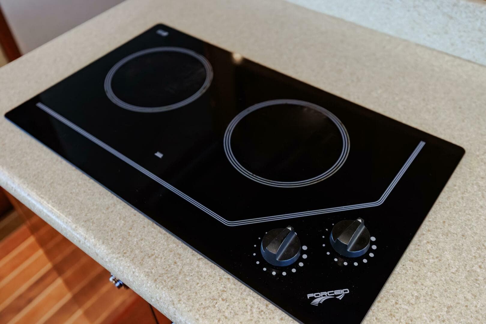 2005 Hatteras 50 Convertible — photo 25