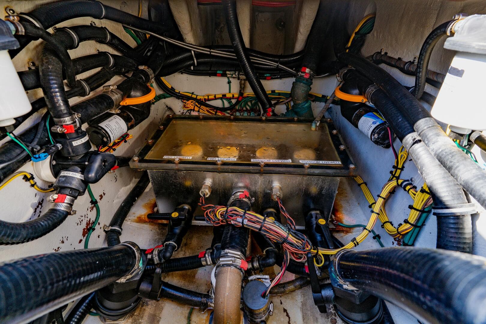 2012 Seavee 390B — photo 43