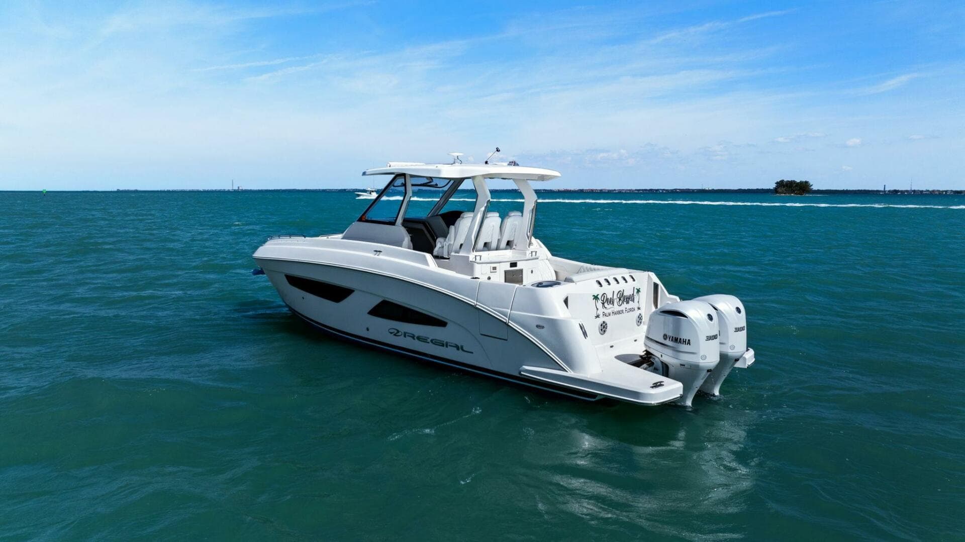 2020 Regal 33 Sav — photo 4