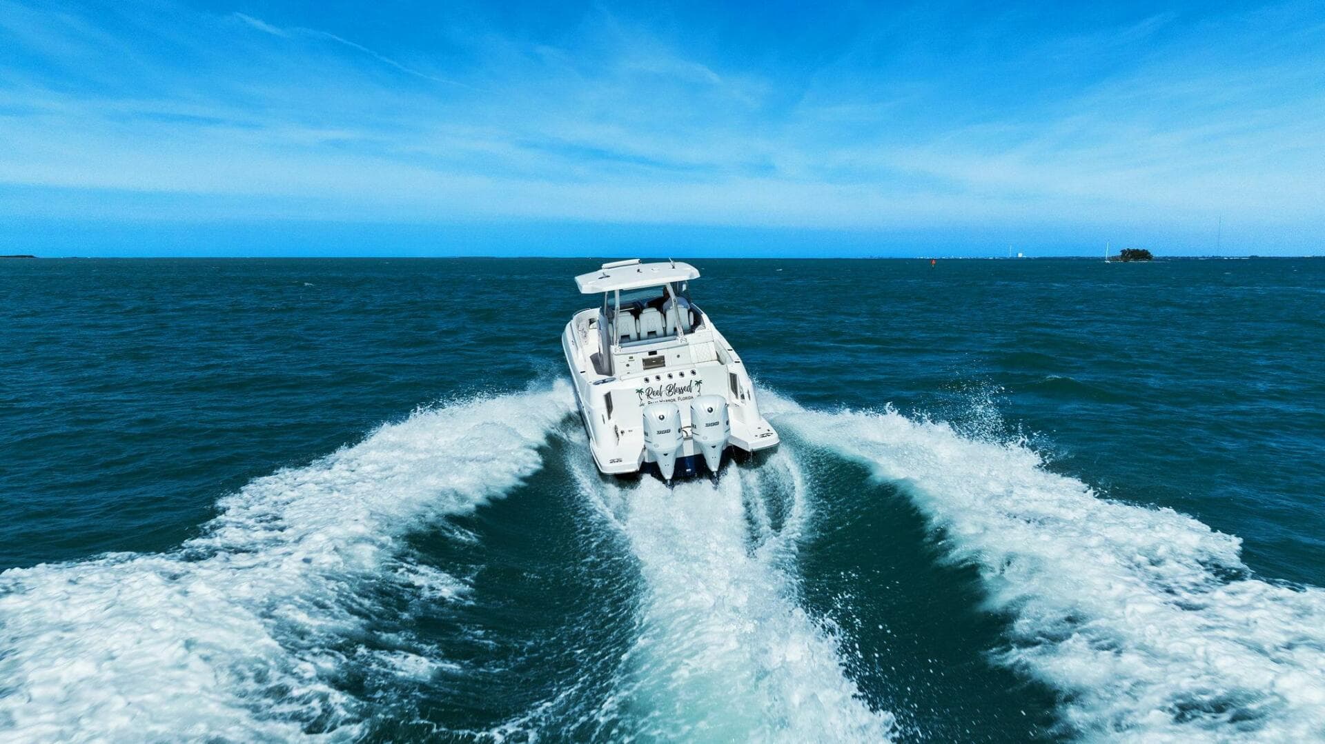 2020 Regal 33 Sav — photo 20